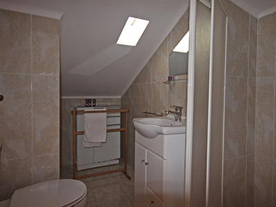 Picture of Main Bathroom